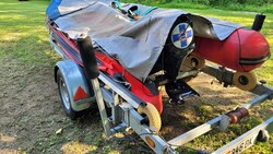 Das mobile Einsatzboot kann nicht mehr verwendet werden. (Bild: Österreichische Wasserrettung Velden)