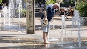 Auch am kommenden Wochenende bleibt es laut einer Prognose mit Temperaturen von bis zu 33 Grad ...