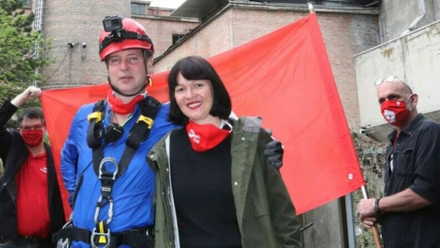 Andreas Babler mit seiner Frau Karin Blum bei einer Aktion zum 1. Mai. (Bild: Judt Reinhard Krone KREATIV)