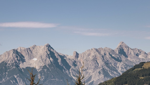 Mit 2653 Metern Seehöhe ist die Schönfeldspitze (höchste Erhebung im Bild re.) einer der imposantesten Gipfel in den Berchtesgadener Alpen. (Bild: EXPA/ Stefanie Oberhauser)