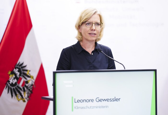 Umweltministerin Leonore Gewessler (Grüne) sieht in Reduzierung der Treibhausgasemissionen eine ...