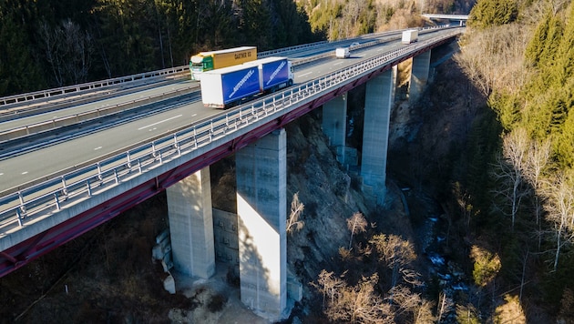 Die Autobahnbrücke zwischen Spittal und Gmünd wird saniert. (Bild: Asfinag)