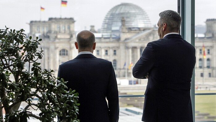 Scholz (li.) und Nehammer im Vorjahr in Berlin