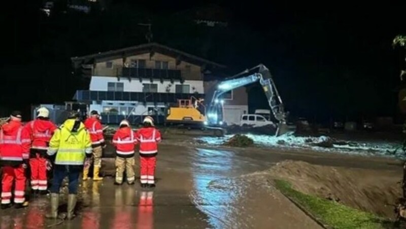 Ein heftiges Unwetter ist auch im Oberpinzgau niedergegangen. (Bild: Freiwillige Feuerwehr Mittersill)