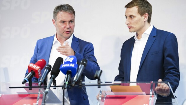 SPÖ-Chef Andreas Babler und der niederösterreichische Landesparteivorsitzende, Landesrat Sven Hergovich (Bild: APA/EVA MANHART)