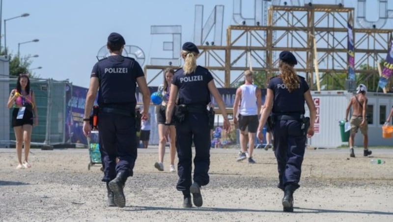 Sicherheit wird beim Frequency Festival groß geschrieben: Neben der Polizei sind 600 Securitys im Einsatz. (Bild: Molnar Attila)