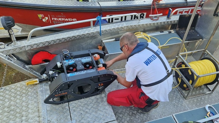 Die Wasserrettung Salzburg verfügt über einen speziellen Unterwasserroboter.