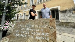 Historiker Florian Kotanko (rechts) mit dem Filmemacher Günter Schwaiger (Bild: Christoph Hartner)