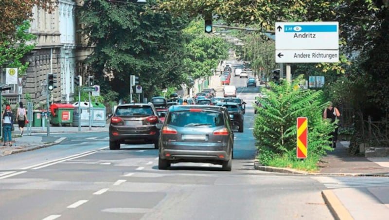 Der Verkehr in der Bergmanngasse soll neu geregelt werden. (Bild: Christian Jauschowetz, Krone KREATIV)