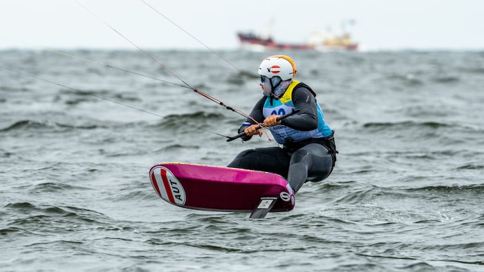 Mit bis zu 70 km/h heizt Bontus über das Wasser.
