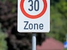 Autofahrer und Autofahrerinnen müssen sich auch an „sinnlose“ Geschwindigkeitsbeschränkungen ...
