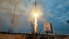 Zwei Tage vor der geplanten Mondlandung meldet Moskau eine Panne bei seiner Raumsonde „Luna-25“. (Bild: AFP)