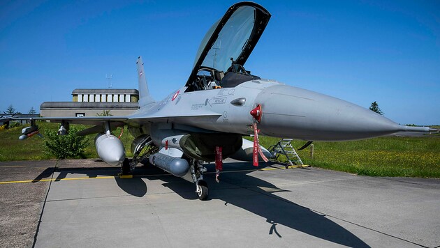 Ein dänischer F-16-Kampfjet (Bild: APA/AFP/Ritzau Scanpix/Bo Amstrup)