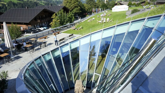 Nach dem Landesüblichen Empfang ging es im Congress um Inhaltliches.