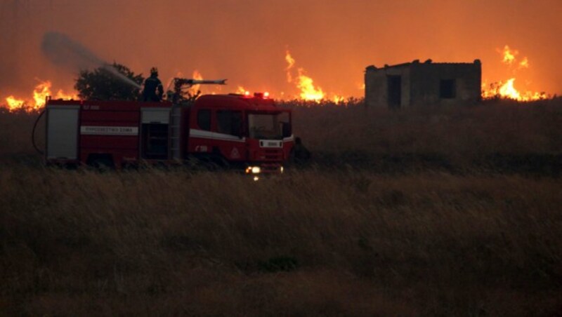 Auch im Nordosten Griechenlands spitzt sich die Lage wieder zu. (Bild: AP)