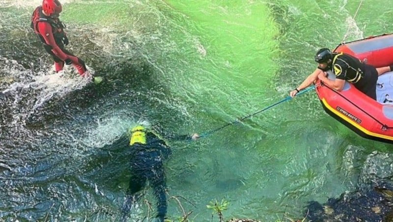 Suche nach einem vermissten Kajakfahrer in der Salza in der Steiermark (Bild: Österreichische Wasserrettung LV Steiermark)