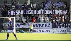 „Fußball gehört den Fans“ - das sehen auch die Fans von Austria Salzburg so. (Bild: Tröster Andreas)