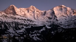 Die Österreicher sollen in der Nähe der Station Eismeer der Jungfraubahn in Grindelwald verschüttet worden sein. (Bild: Mattias - stock.adobe.com)