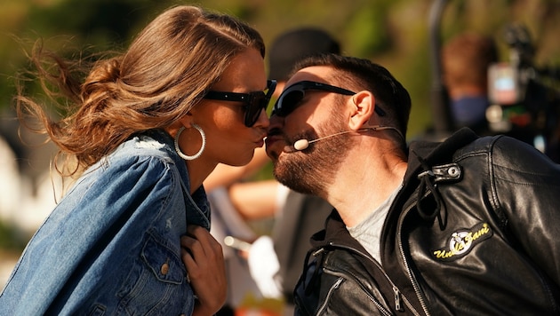 Laura Müller und Michael Wendler sprechen über den Beginn ihrer Liebe. (Bild: Thomas Burg / Action Press / picturedesk.com)