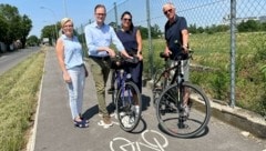 Das ÖVP-Team befürchtet, dass sogar ein Radweg gesperrt werden könnte. (Bild: Volkspartei Brunn am Gebirge)