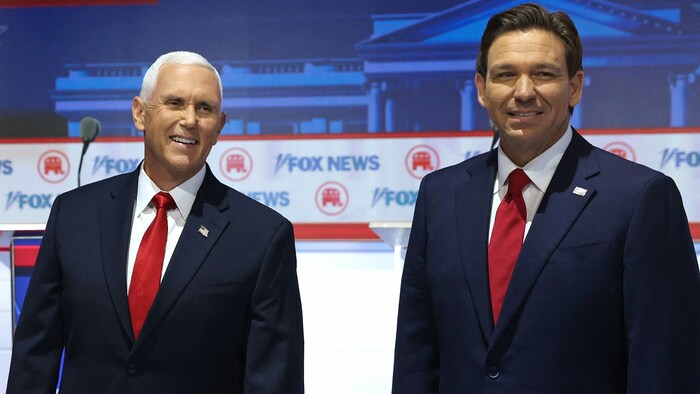 Mike Pence (li.) und Ron DeSantis