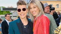 Virginia Ernst und ihre Ehefrau Dorothea freuen sich über Nachwuchs. (Bild: Starpix / picturedesk.com)