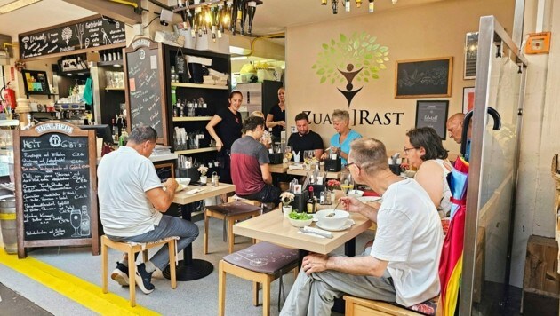 Bei den Markto-Gastronomen ist Schlemmen angesagt. (Bild: Tragner Christian) Bei den Markto-Gastronomen ist Schlemmen angesagt. (Bild: Tragner Christian)