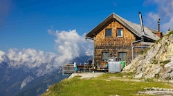Die beliebte Werfener Hütte hat seit diesem Jahr geschlossen. Mit der Sanierung spiest es sich. (Bild: Uwe Grinzinger)