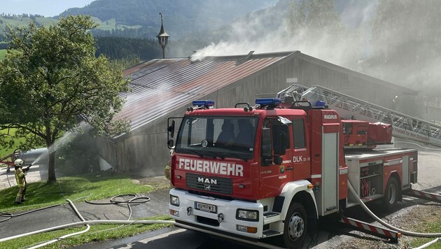Am Donnerstagnachmittag kam es im Tiroler Kössen zum Brand (Bild: zoom.tirol)