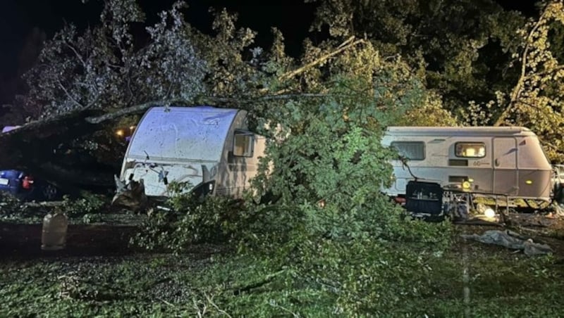 Der Campingplatz in Lindau wurde stark in Mitleidenschaft gezogen. (Bild: Blaulichtreport Südschwaben)