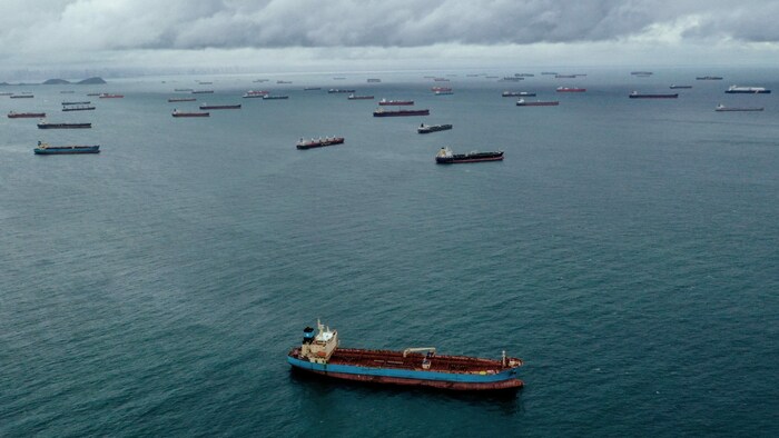 Wegen des geringen Niederschlags gibt es Beschränkungen bei der Befahrung des Panamakanals.
