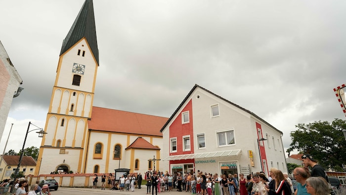 In der Pfarrkirche Sünching (Deutschland) wurde geheiratet.