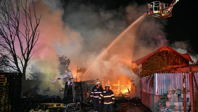 Bei zwei Explosionen an einer Flüssiggas-Tankstelle in Rumänien wurden zwei Menschen getötet und Dutzende weitere verletzt. (Bild: AFP)