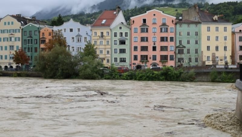 Der Pegel des Inn ist in Innsbruck gefährlich hoch angestiegen. (Bild: Stadt Innsbruck)