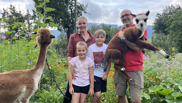 Familie Topitschnig. (Bild: Elisa Aschbacher)