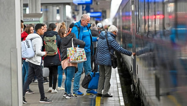 Viele Strecken lassen sich besser mit der Bahn bewältigen. (Bild: © Harald Dostal / 2022)