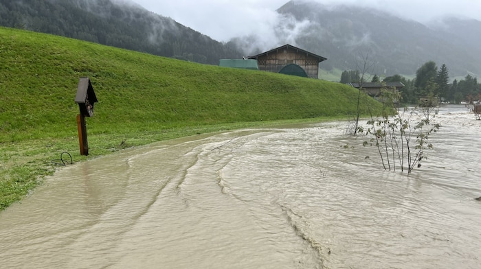 Wiesenseen wie dieser sollten heute oder morgen wieder verschwunden sein.