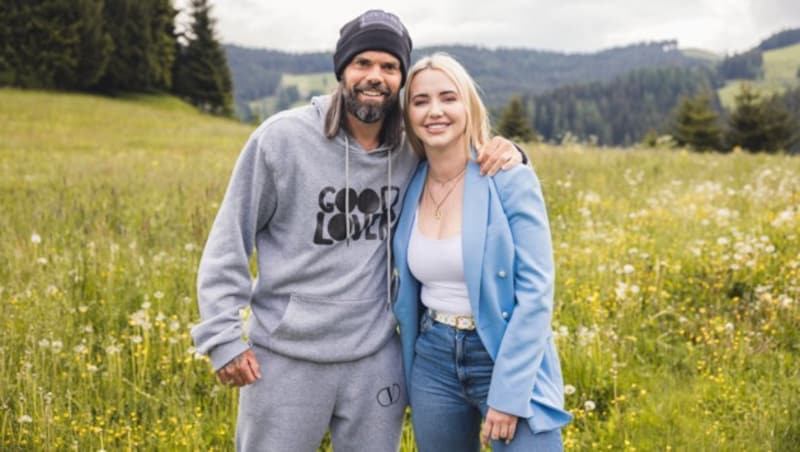 Cathy Lugner sorgte im letzten Jahr im „Forsthaus Rampensau“ für Wirbel. Geht es für sie jetzt von der Alm in den Dschungel?  (Bild: ATV/Bernhard Eder)