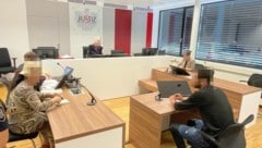 Der Flaschendieb aus Georgien wurde am Landesgericht Eisenstadt wegen gewerbsmäßigen Diebstahls und Widerstands gegen die Staatsgewalt zu einer Haftstrafe verurteilt. (Bild: HS, Krone KREATIV)