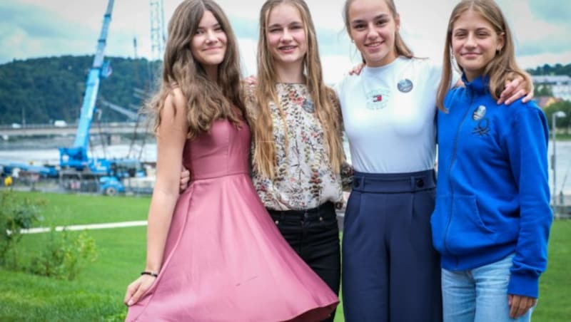 Christina, Ilia, Selma und Emilia schlüpfen in die Hauptrollen (Bild: Horst Einöder/Flashpictures)