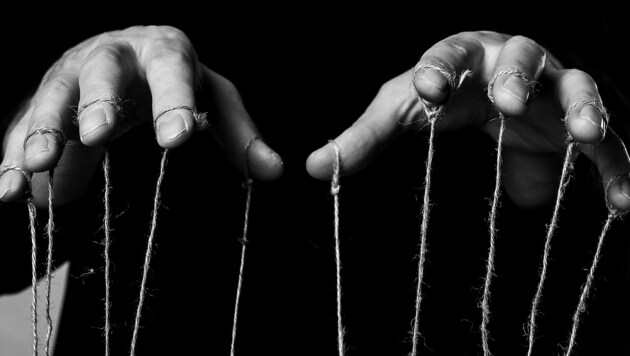 Wer hat die Fäden in der Hand? (Bild: stock.adobe.com)
