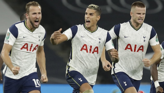 Eric Dier (r.) neben Erik Lamela und Harry Kane im Spurs-Dress (Bild: AFP or licensors)