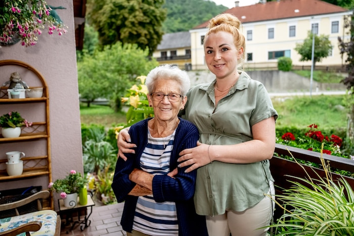 Ein richtiges Dreamteam: Enkelin Kathrin managed den Account ihrer Oma
