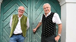 Arthur Ottowitz und Stefan Visotschnig sind gemeinsam auf dem Bierdeckel zu sehen.