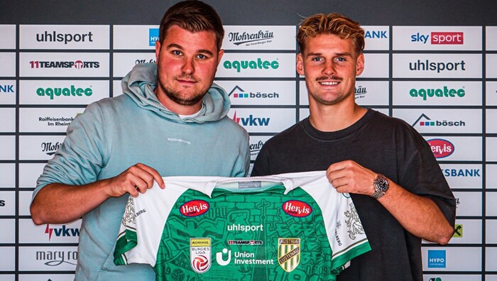 Schneider mit Neuverpflichtung Nicolai Baden Frederiksen - der erst sehr spät zu den Lustenauern ...