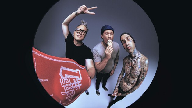 Ohne traute Einigkeit wieder im Original vereint: Mark Hoppus, Tom DeLonge und Travis Barker ...