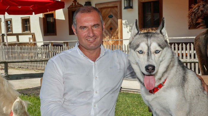 Ehrengruber mit Hündin Kira