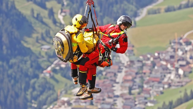 Aufgrund der „Vollkasko-Mentalität“ vieler Menschen sind Einsätze der Bergretter vielfach spektakulärer und gefährlicher. (Bild: Birbaumer Christof)