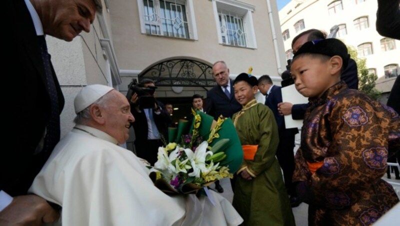 Franziskus bereiste als erster Papst das riesige Land zwischen Russland und China, das gut drei Millionen Einwohner hat. (Bild: AP)