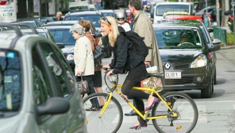Mehr als die Hälfte aller Einträge zu Wünschen nach Verkehrsberuhigung betreffen Graz. (Bild: KRONEN ZEITUNG)